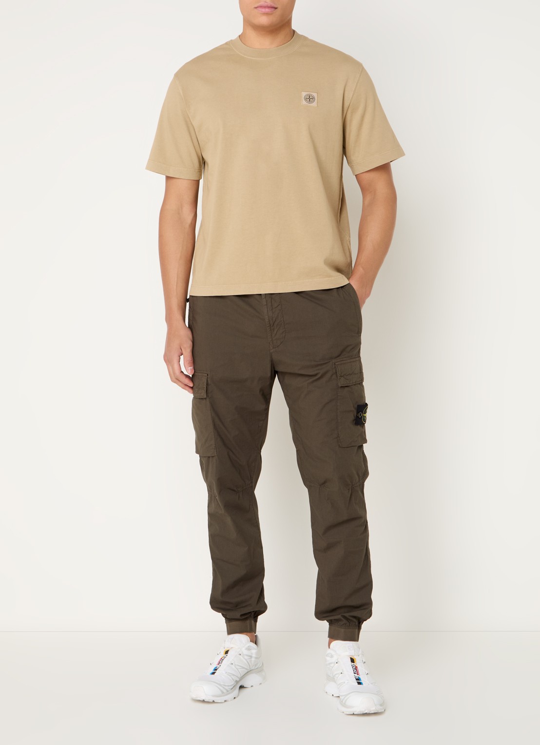 Stone Island S0115 T-shirt met logo - voorkant 3 khaki