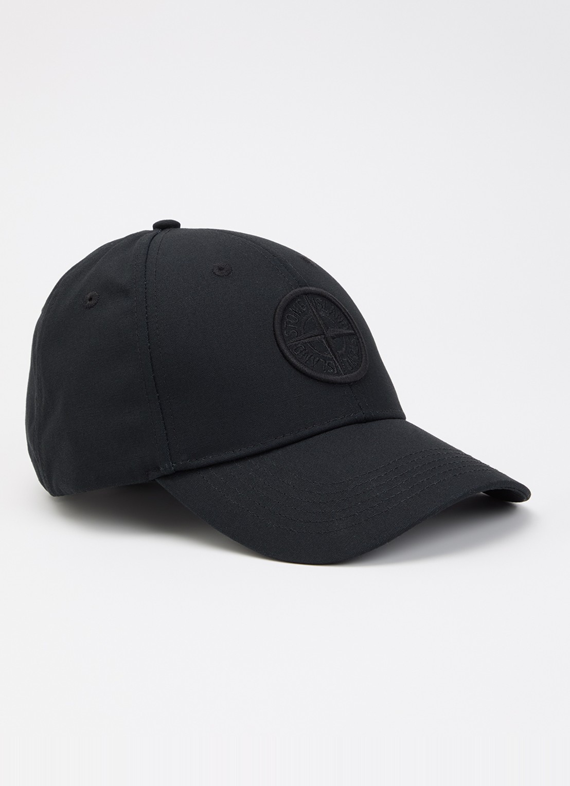 Stone Island S0248 pet met logoborduring - voorkant 2 zwart