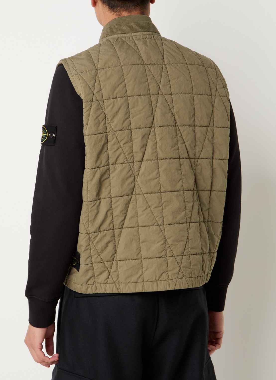 Stone Island S0300 bodywarmer met quilt patroon en steekzakken - achterkant 3 mosgroen
