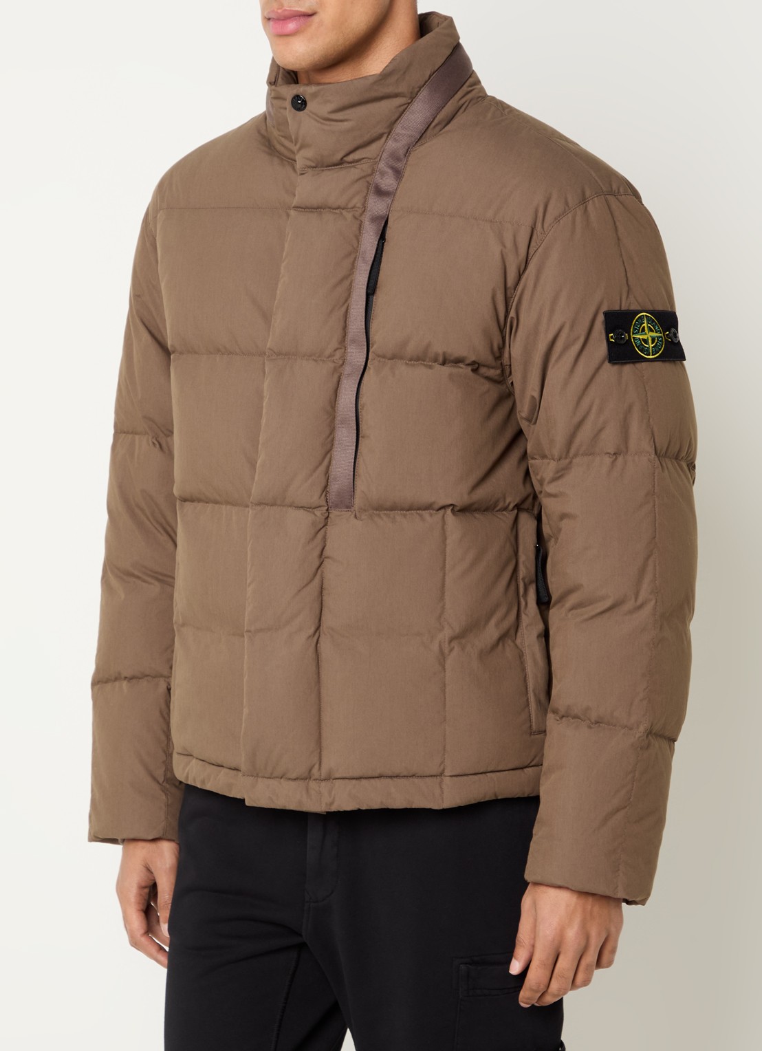 Stone Island S0462 jack met donsvulling en steekzakken - detail 3 lichtbruin
