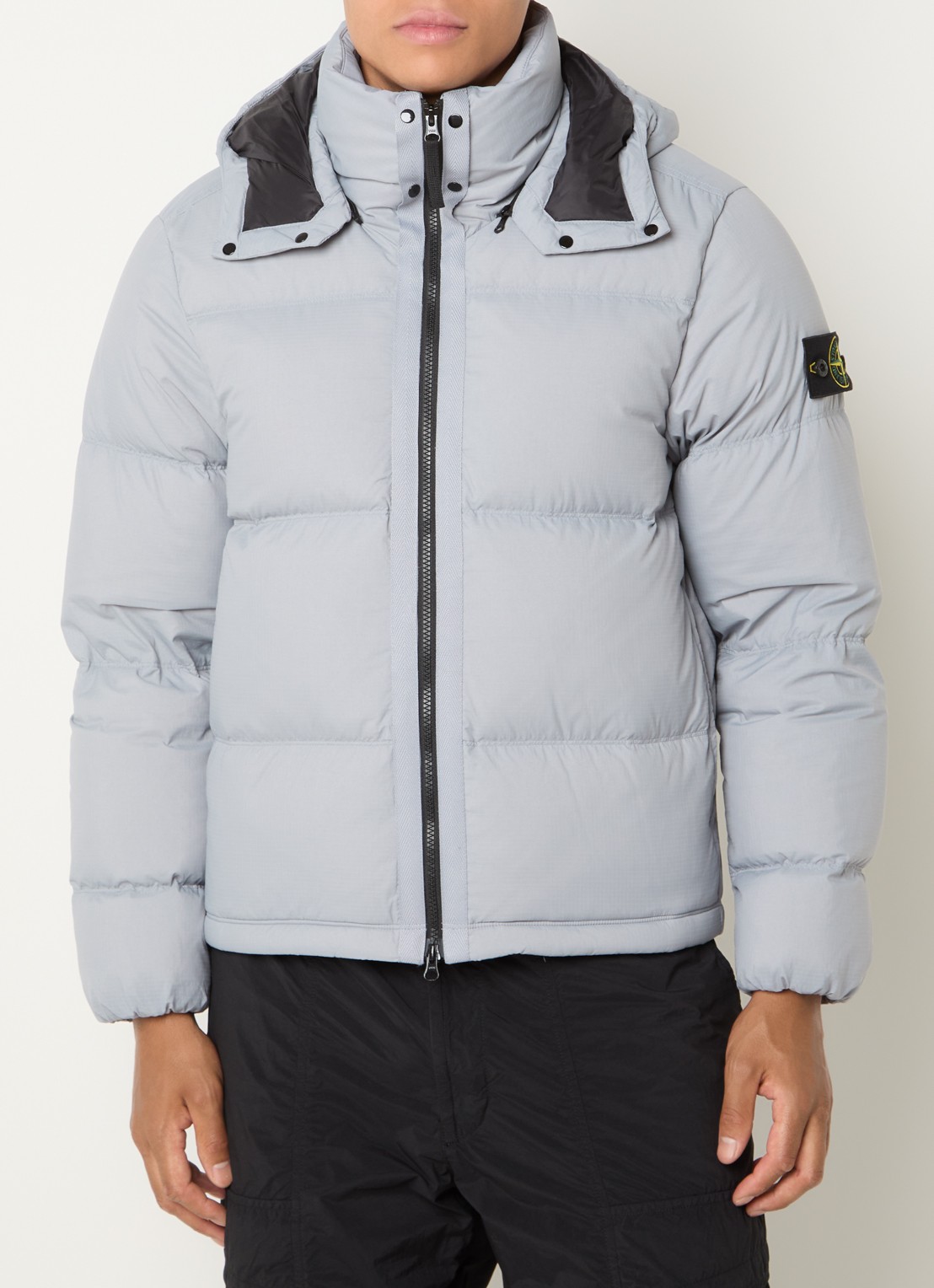 Stone Island S0483 puffer jacket met donsvulling en afneembare capuchon - detail 3 grijs