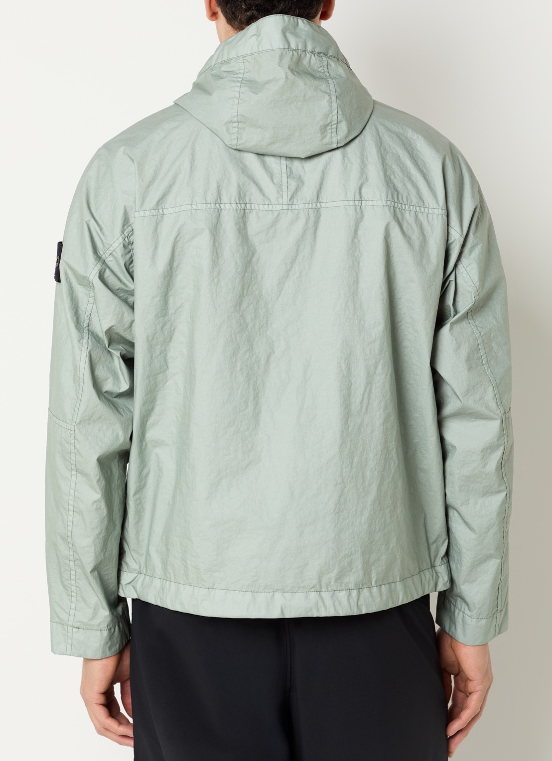 Stone Island S0A21 Jack met capuchon en klepzakken - achterkant lindegroen