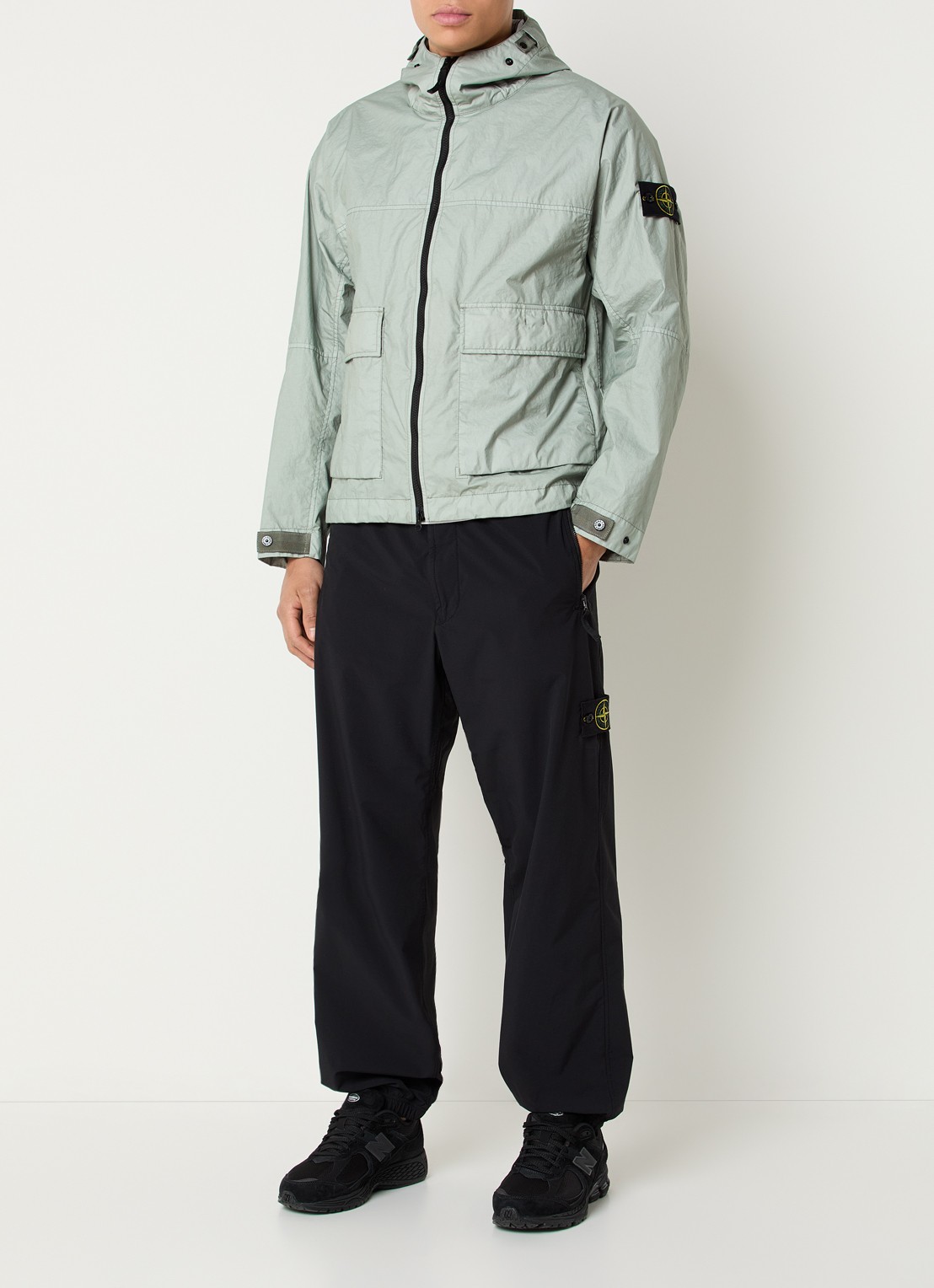 Stone Island S0A21 Jack met capuchon en klepzakken - voorkant 3 lindegroen