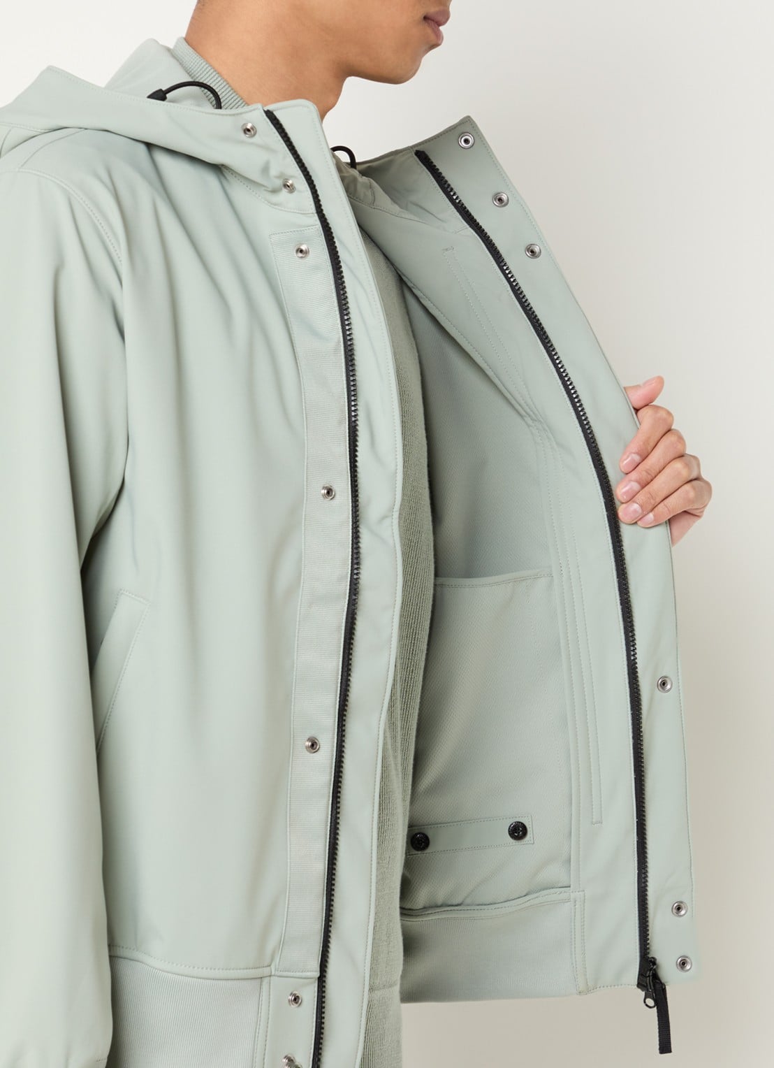 Stone Island S0A22 jack met capuchon en logo - detail 6 lindegroen