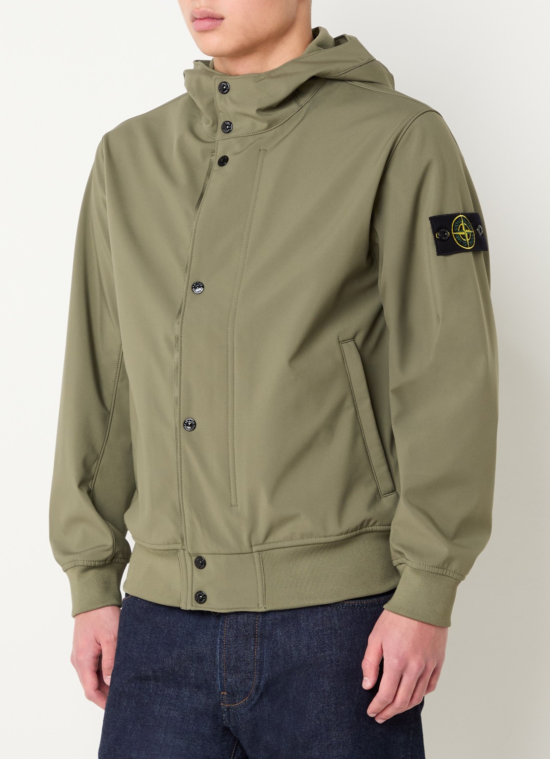 Stone Island S0A22 jack met capuchon en logo - detail mosgroen