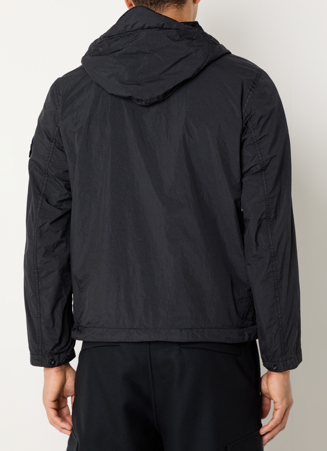 Stone Island S0A23 Jack met capuchon en logo - achterkant 6 zwart