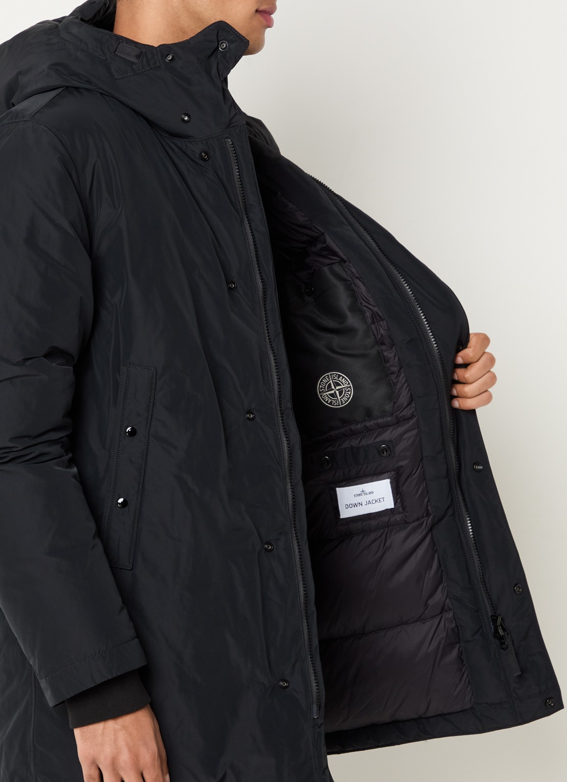 Stone Island S0A26 gewatteerd jack met capuchon - detail 3 zwart