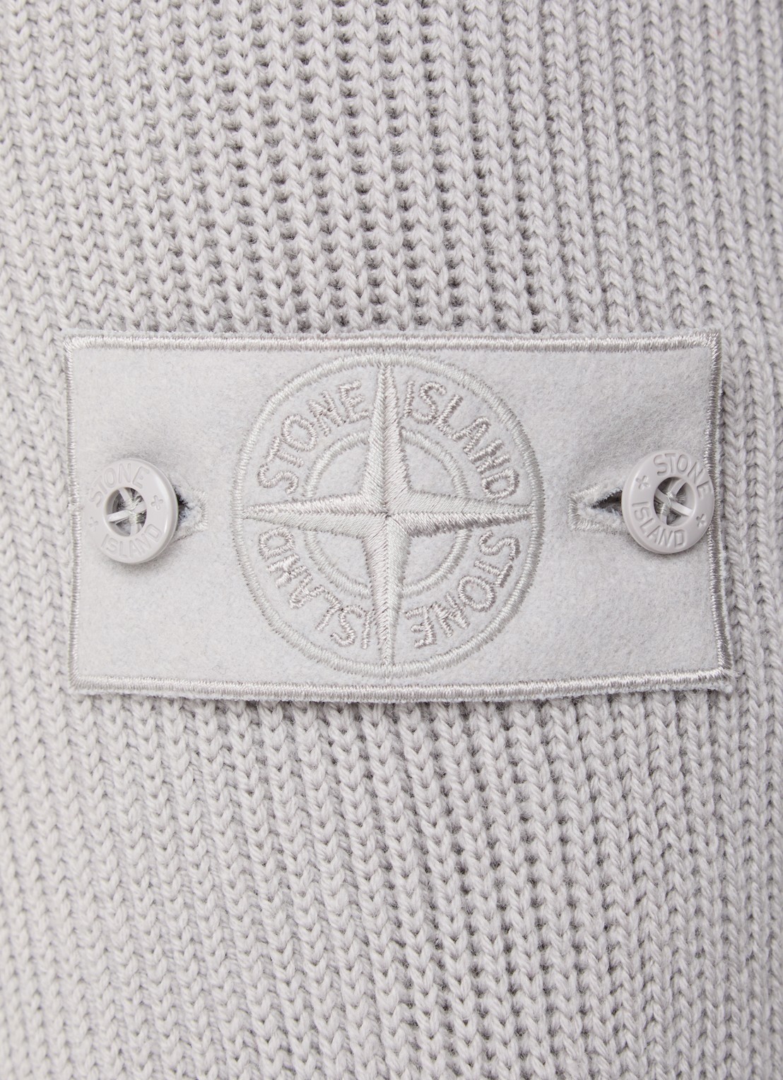 Stone Island S0F01 Grofgebreide jack met borstzakken en logo - detail 6 lichtgrijs