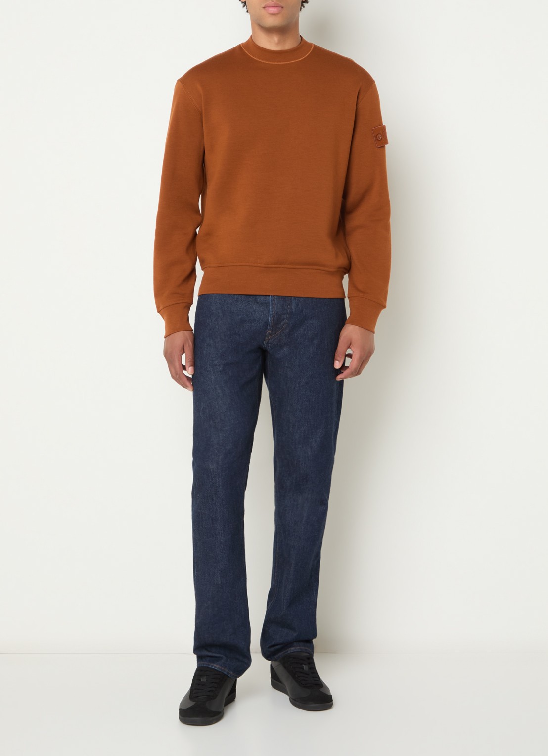 Stone Island S0F15 sweater met logo - voorkant 5 roodbruin