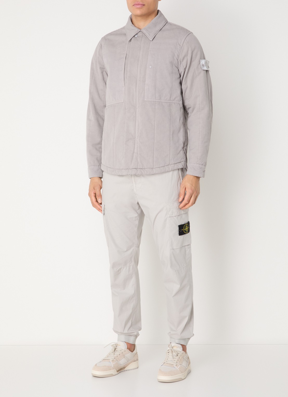 Stone Island S0F34 jack met quilt patroon en logo - voorkant 2 grijs