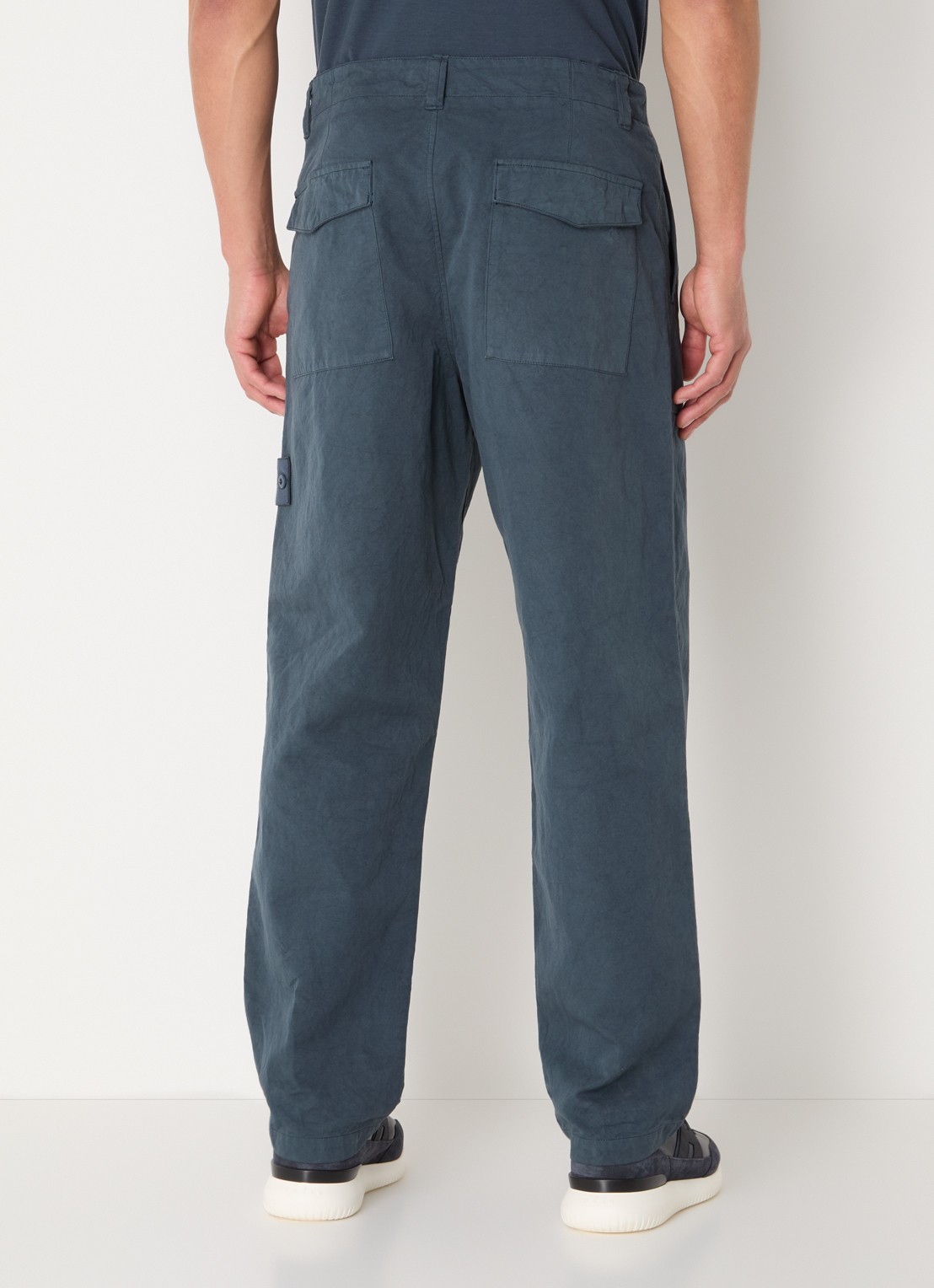 Stone Island S0F36 Tapered fit broek met logo - achterkant 6 indigo