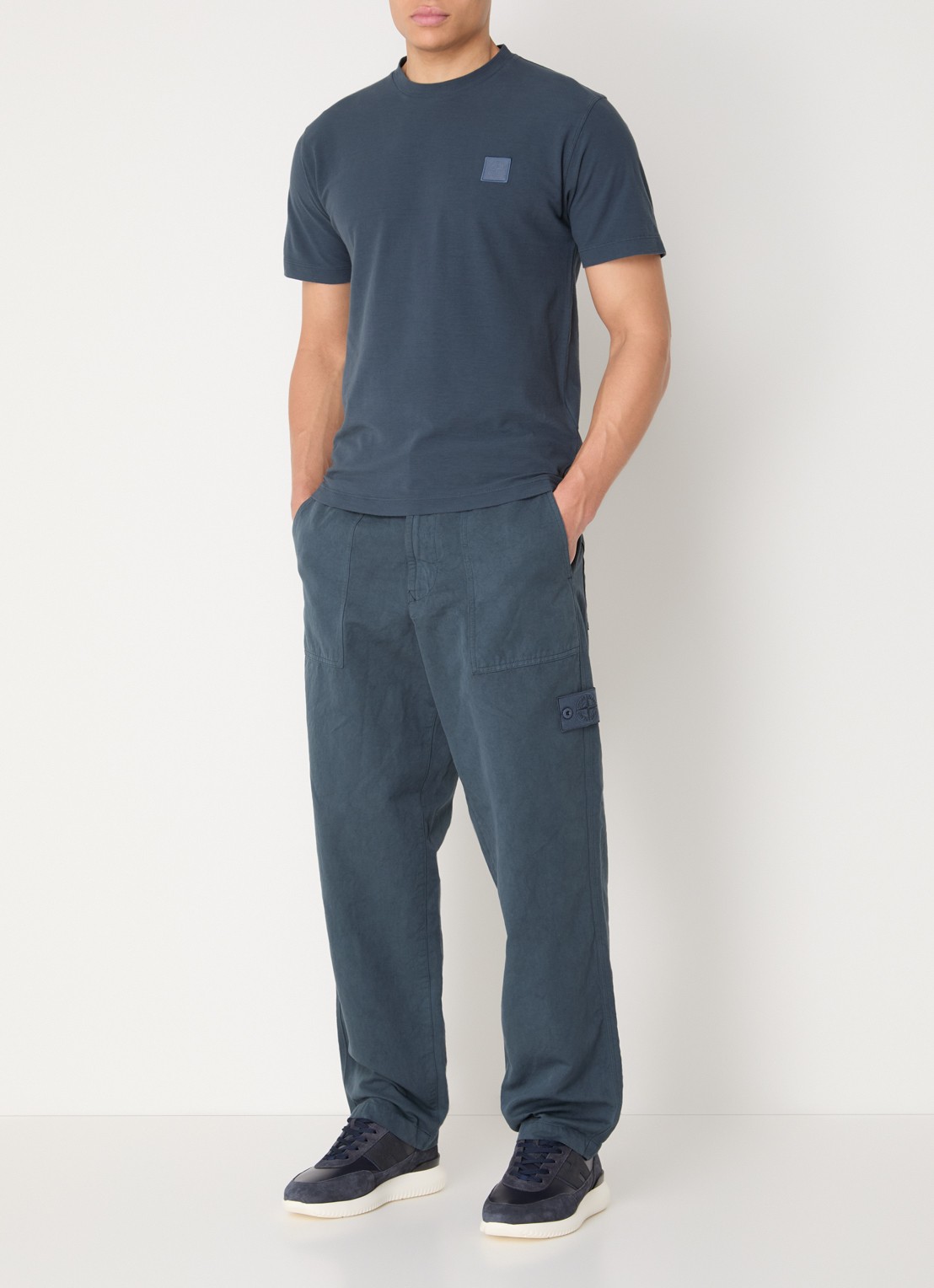 Stone Island S0F36 Tapered fit broek met logo - voorkant 5 indigo