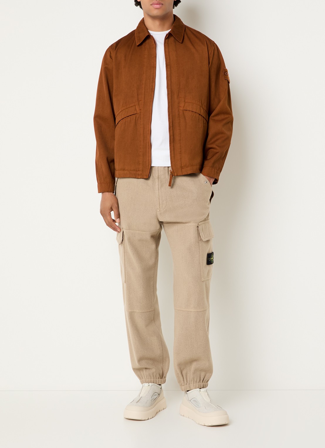 Stone Island S0F50 jack in scheerwolblend met logo - voorkant 2 roodbruin