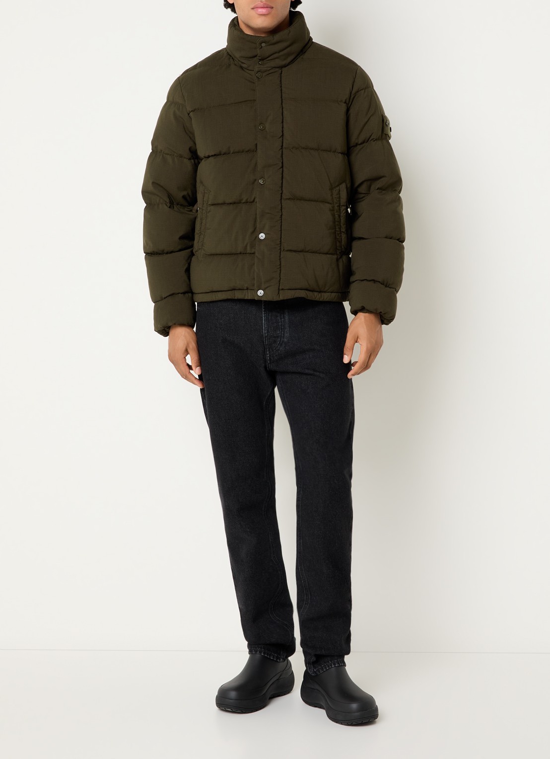 Stone Island S0F52 puffer jack van scheerwol met donsvulling en afneembare capuchon - voorkant 6 legergroen