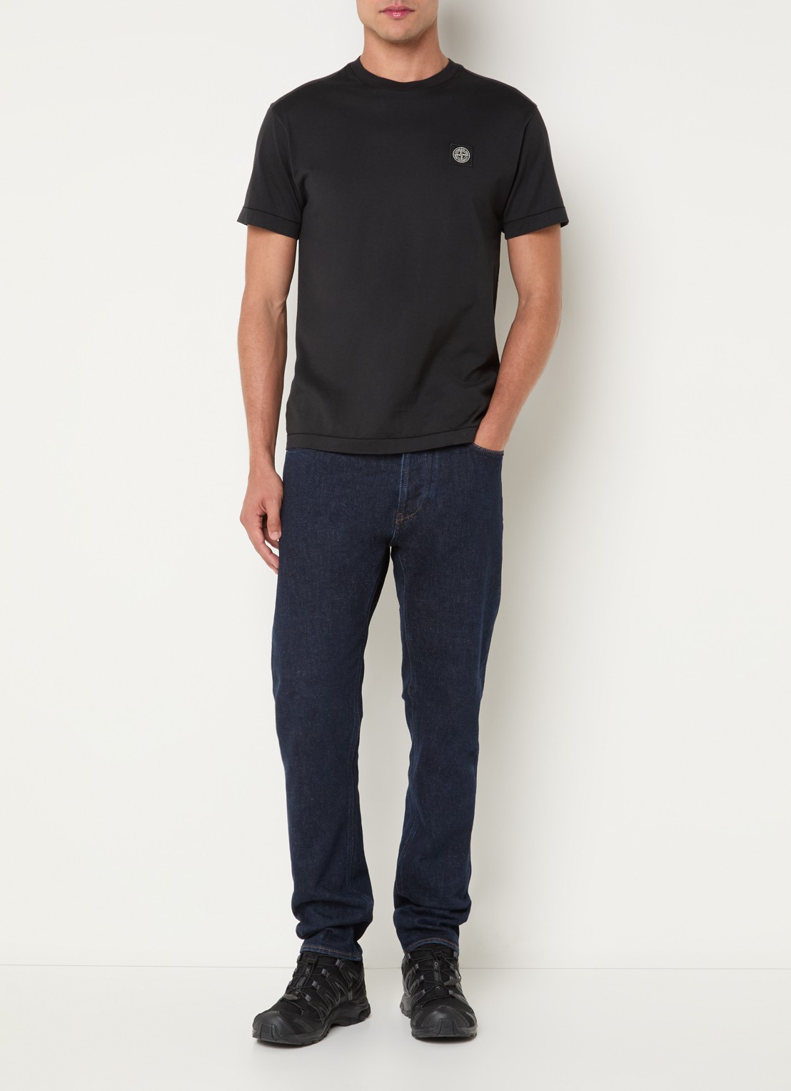 Stone Island S0J12 slim fit jeans met donkere wassing - voorkant 6 blauw
