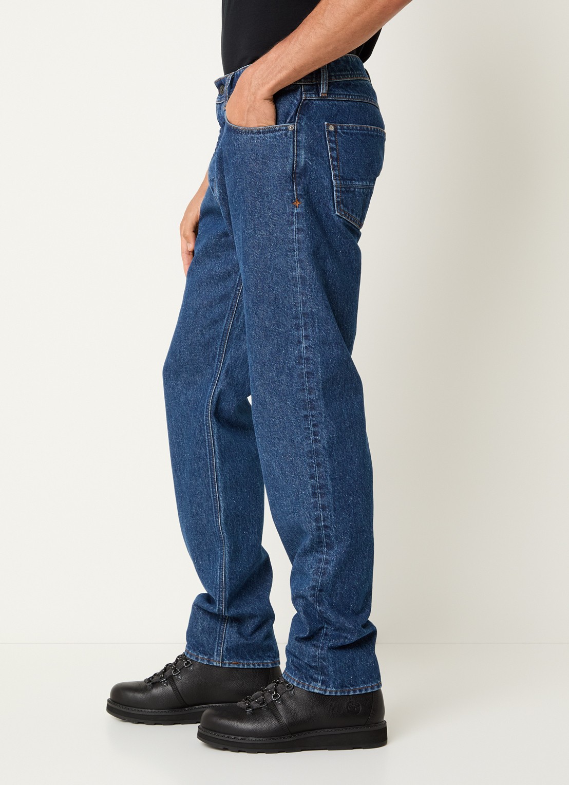 Stone Island S0J34 straight fit jeans met medium wassing - detail 2 blauw