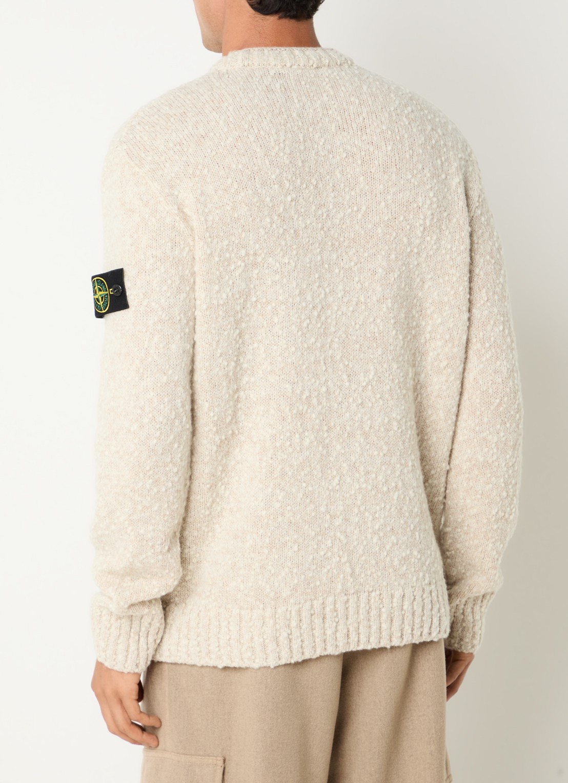 Stone Island S0N20 grofgebreide trui met logo - achterkant beige