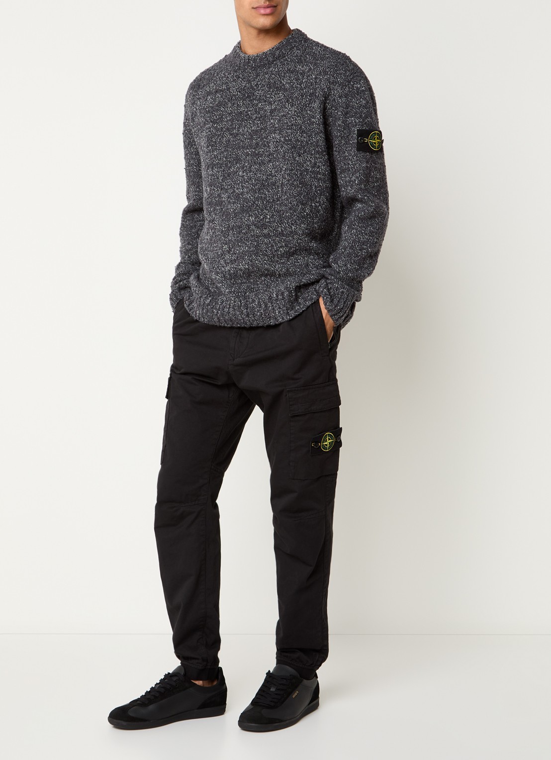 Stone Island S0N20 grofgebreide trui met logo - voorkant 2 donkergrijs