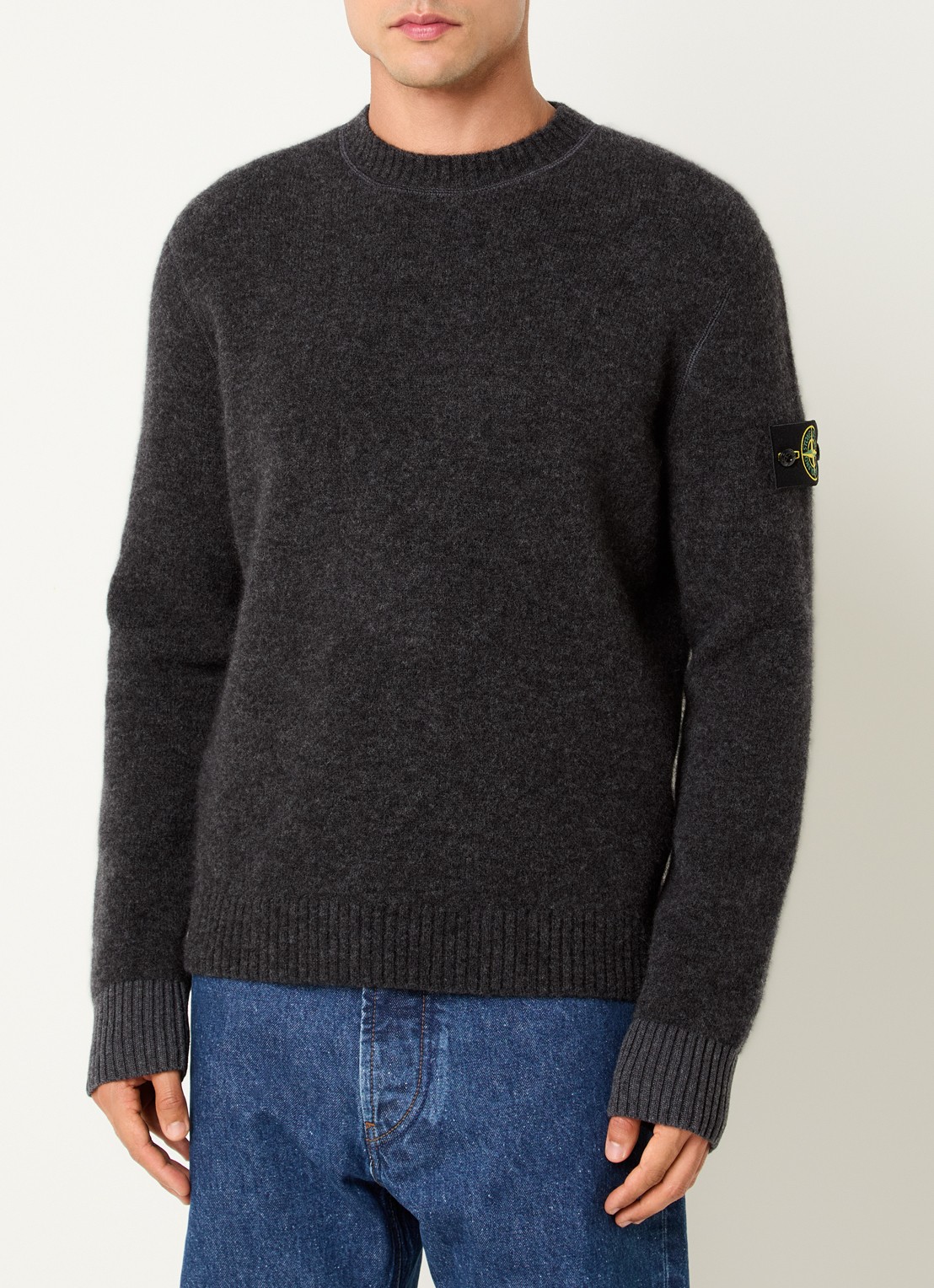 Stone Island S0N22 fijngebreide trui in wolblend met logo - detail paars