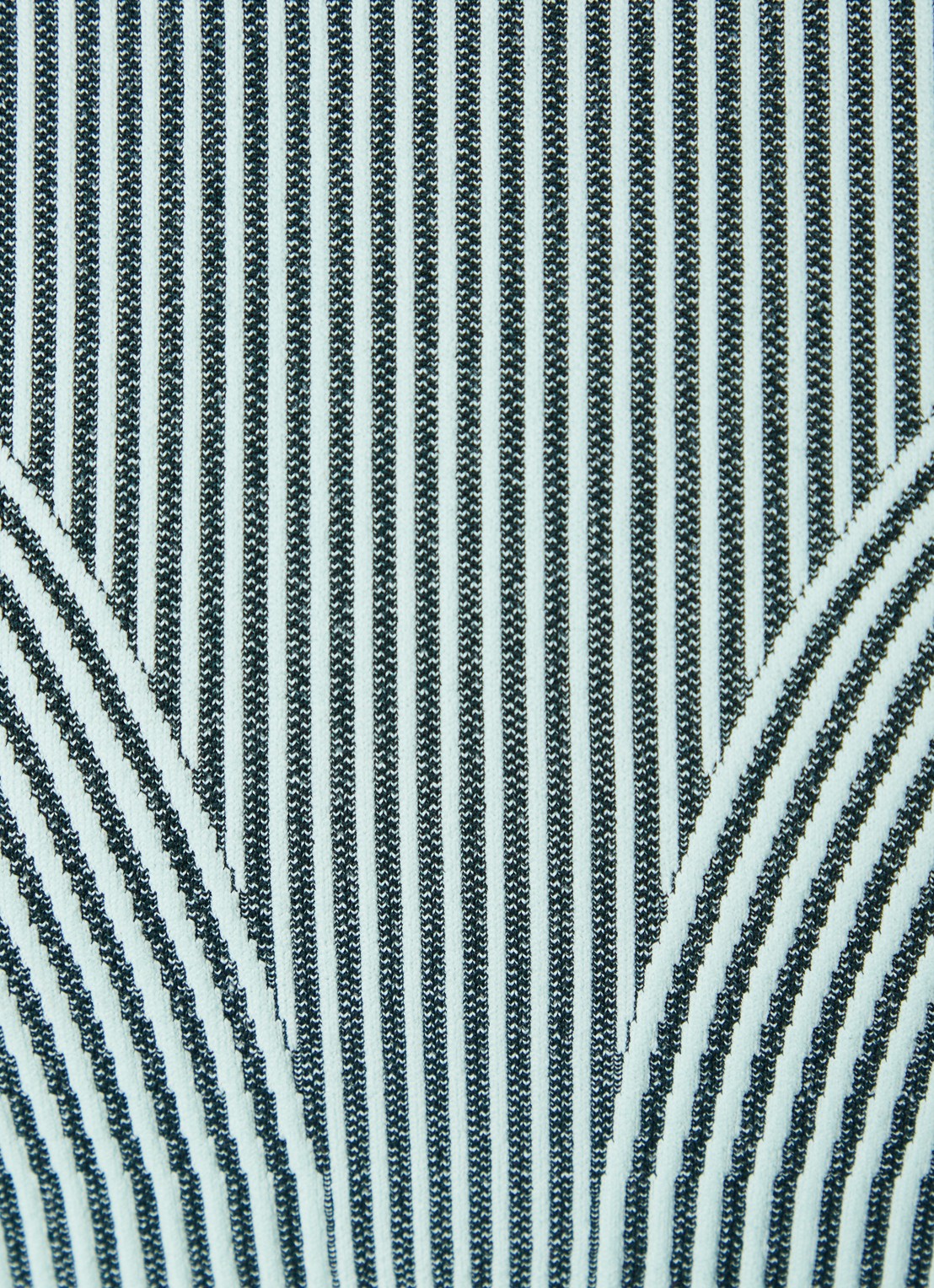 STRONGER Arc Seamless sport bh met medium support - detail 4 lichtblauw