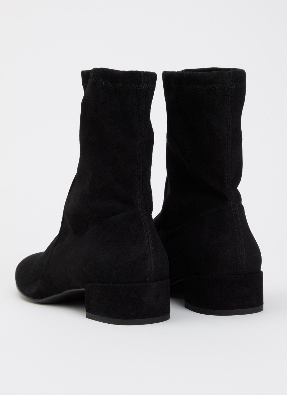 Stuart Weitzman Bacari enkellaarsje van suède - achterkant 4 zwart
