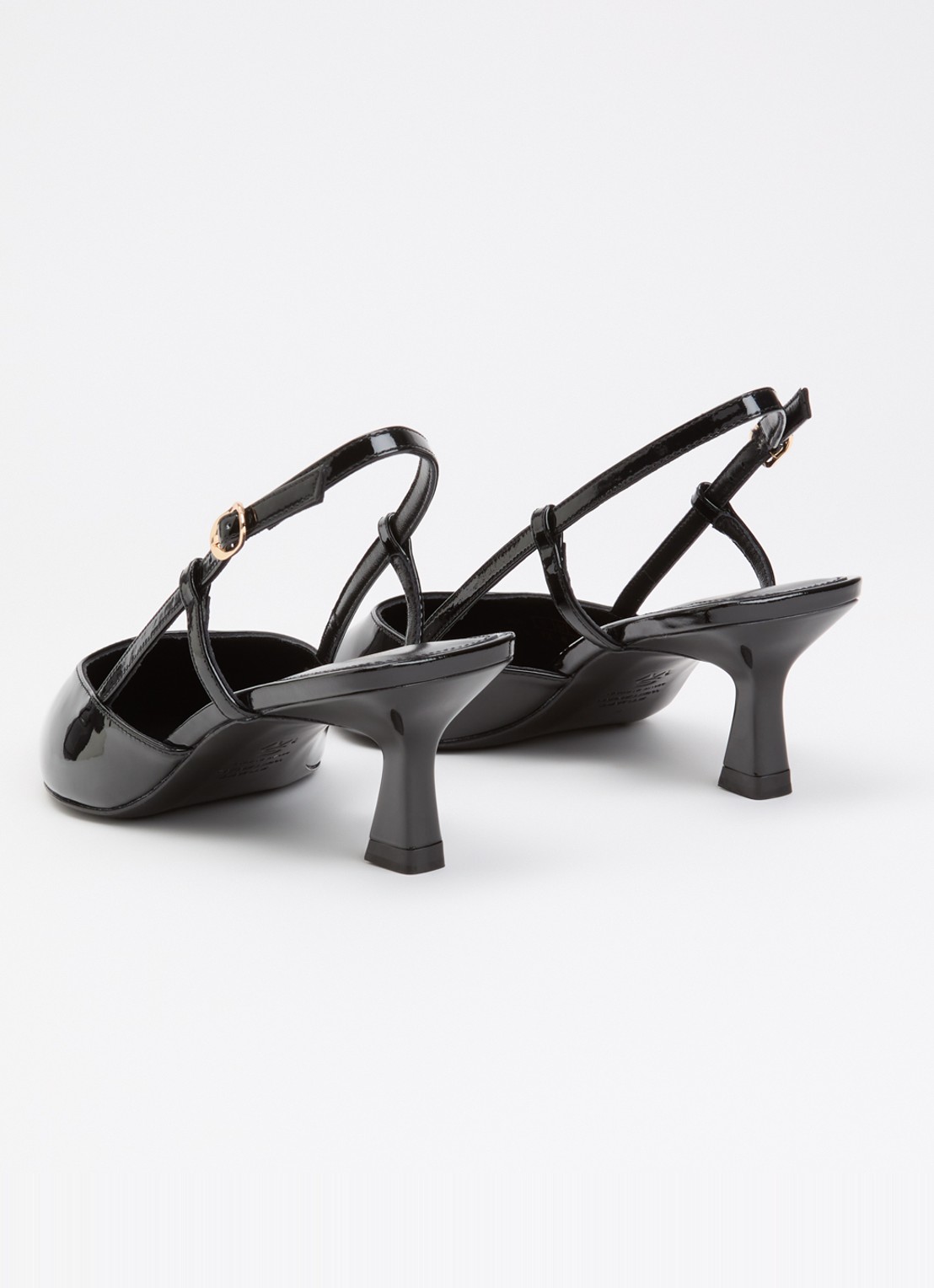 Stuart Weitzman Vinnie 50 Gala slingback van lakleer - achterkant 2 zwart