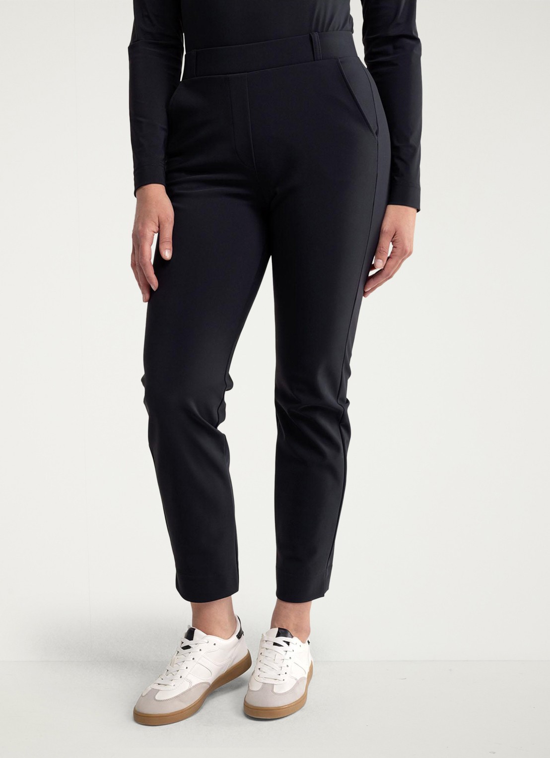 Studio Anneloes Anne mid waist cropped tapered fit pantalon met steekzakken - detail 2 zwart