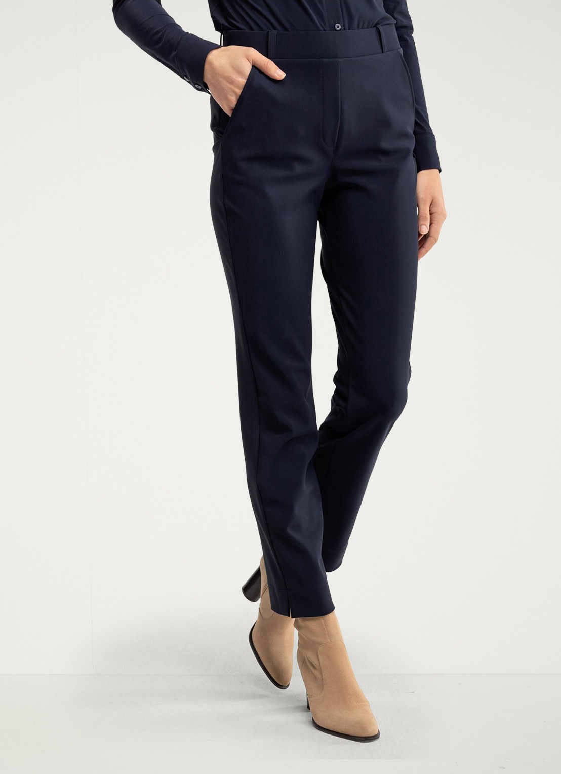Studio Anneloes Anne mid waist cropped tapered fit pantalon met steekzakken - detail 4 donkerblauw