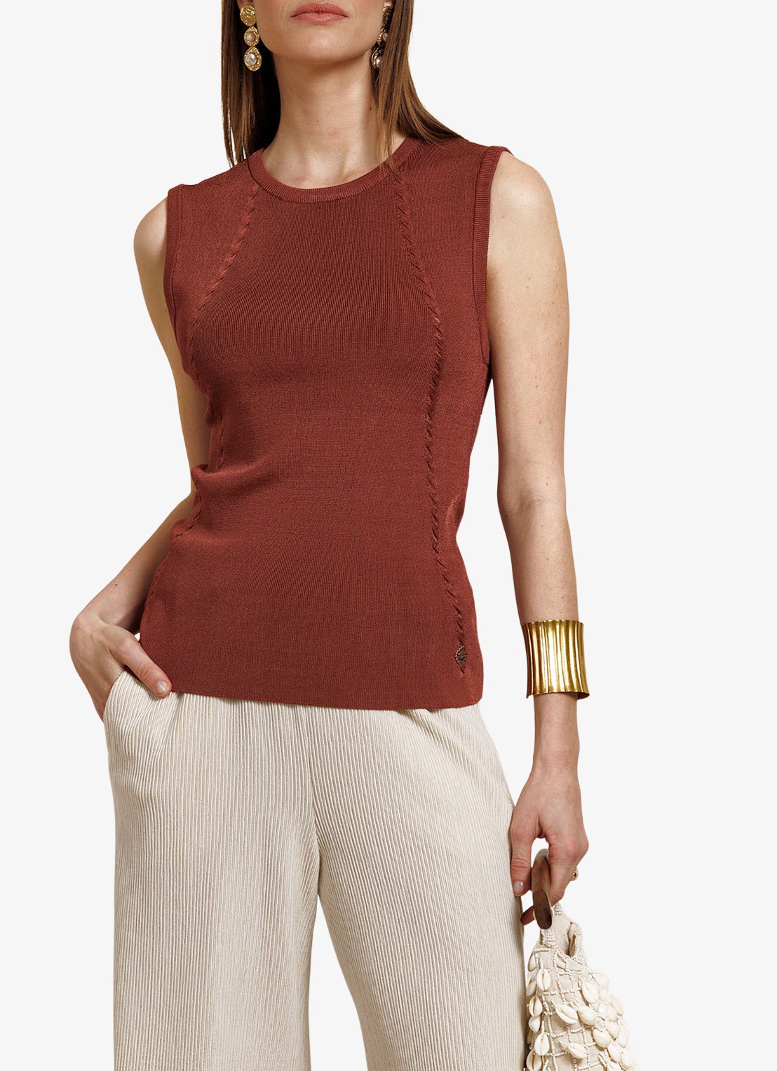 Studio Anneloes Avia top met structuur - detail 3 roestbruin