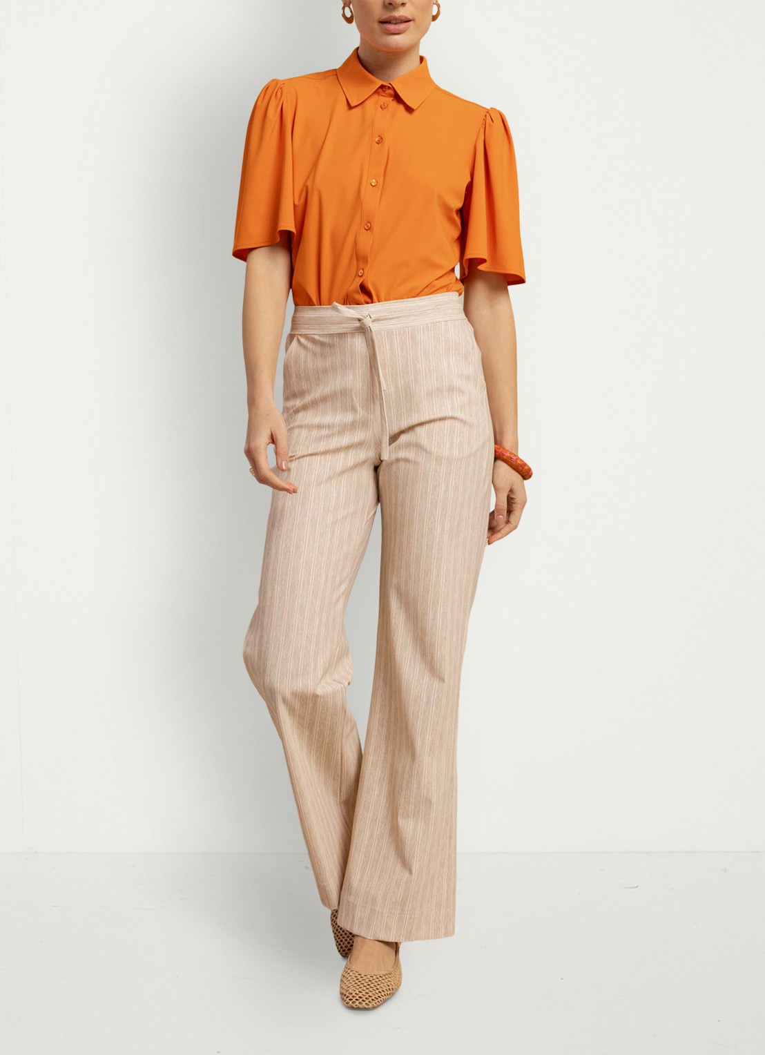 Studio Anneloes Blouse met pofmouw - voorkant 3 oranje