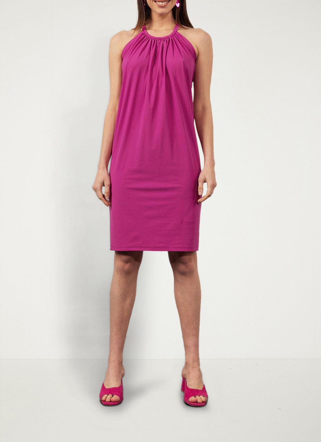 Studio Anneloes Carla mini halterjurk van travelstof - voorkant 3 donkerroze