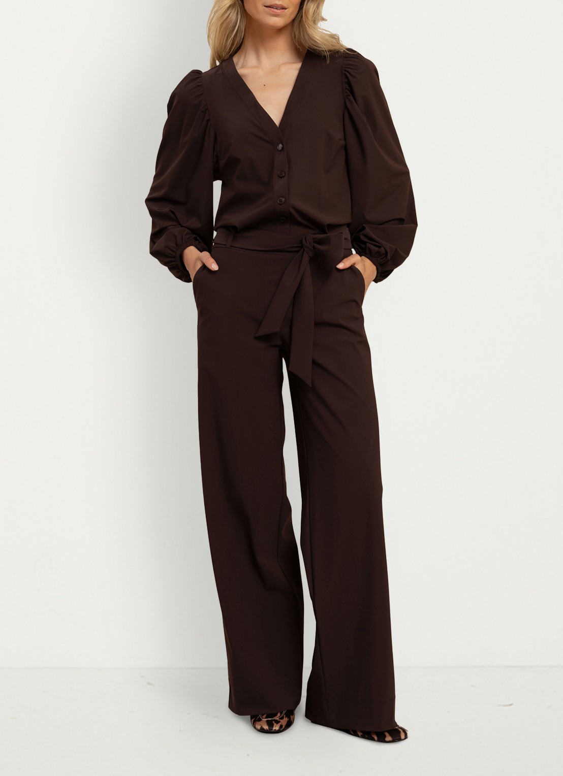 Studio Anneloes Cherie straight fit jumpsuit met strikceintuur - detail 2 lavendel