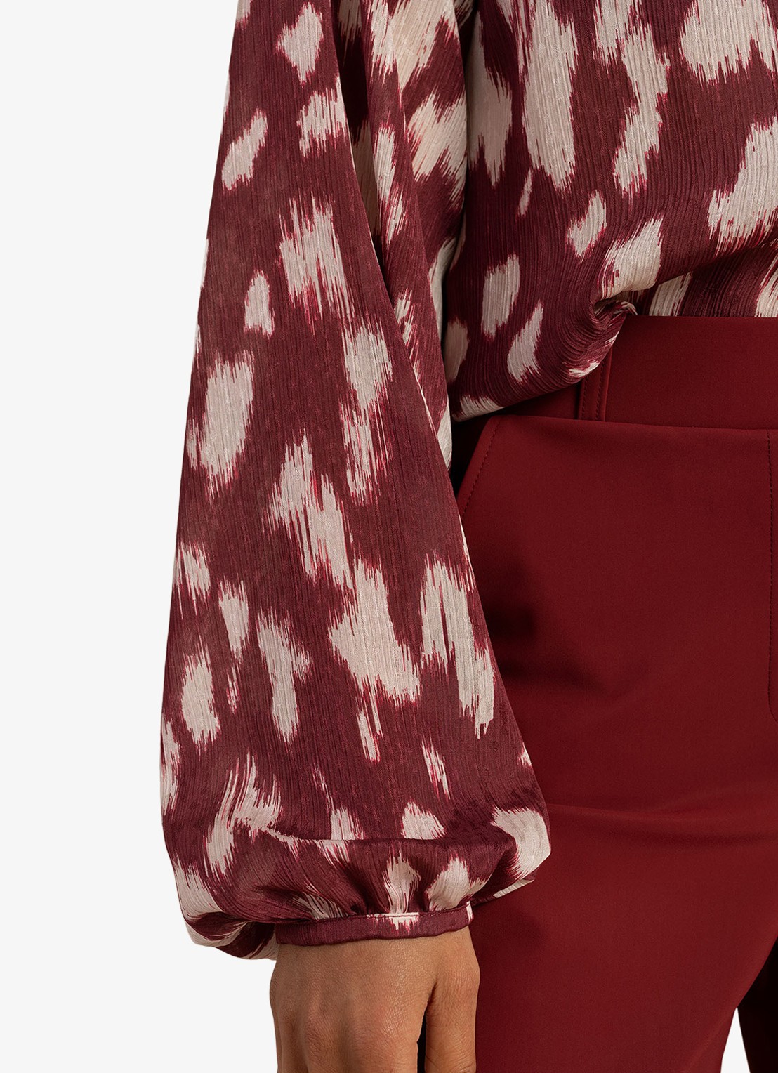 Studio Anneloes Diny blouse met print - detail 4 cranberryrood