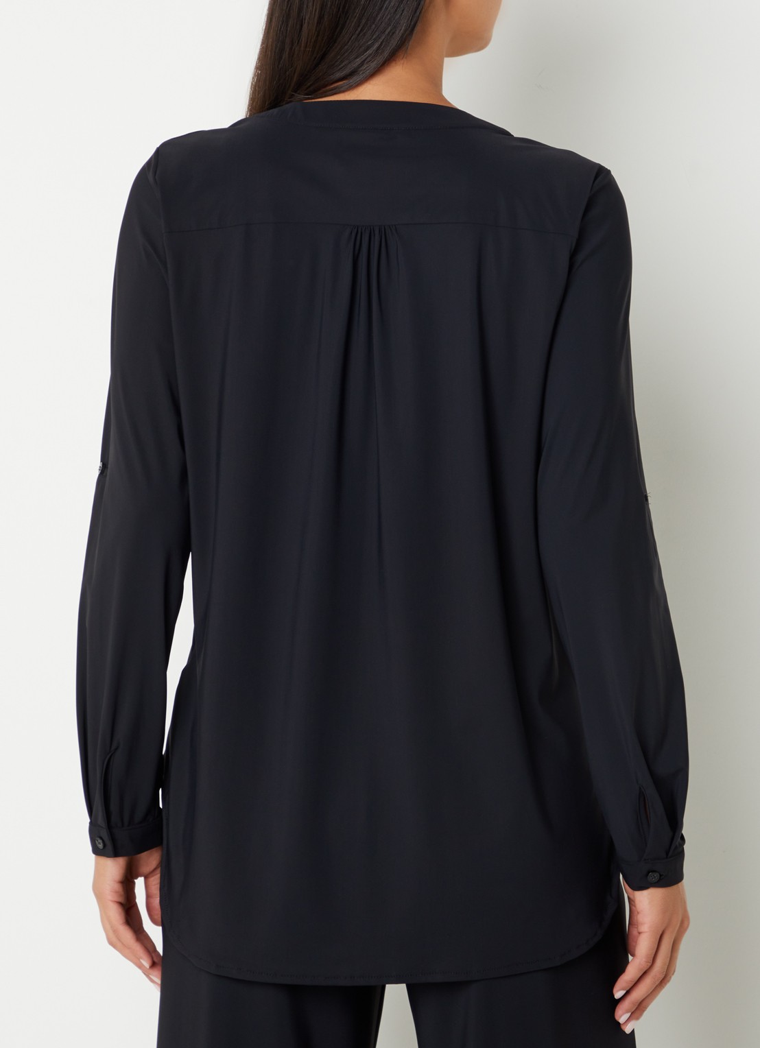Studio Anneloes Evi blouse van travelstof - achterkant 4 zwart