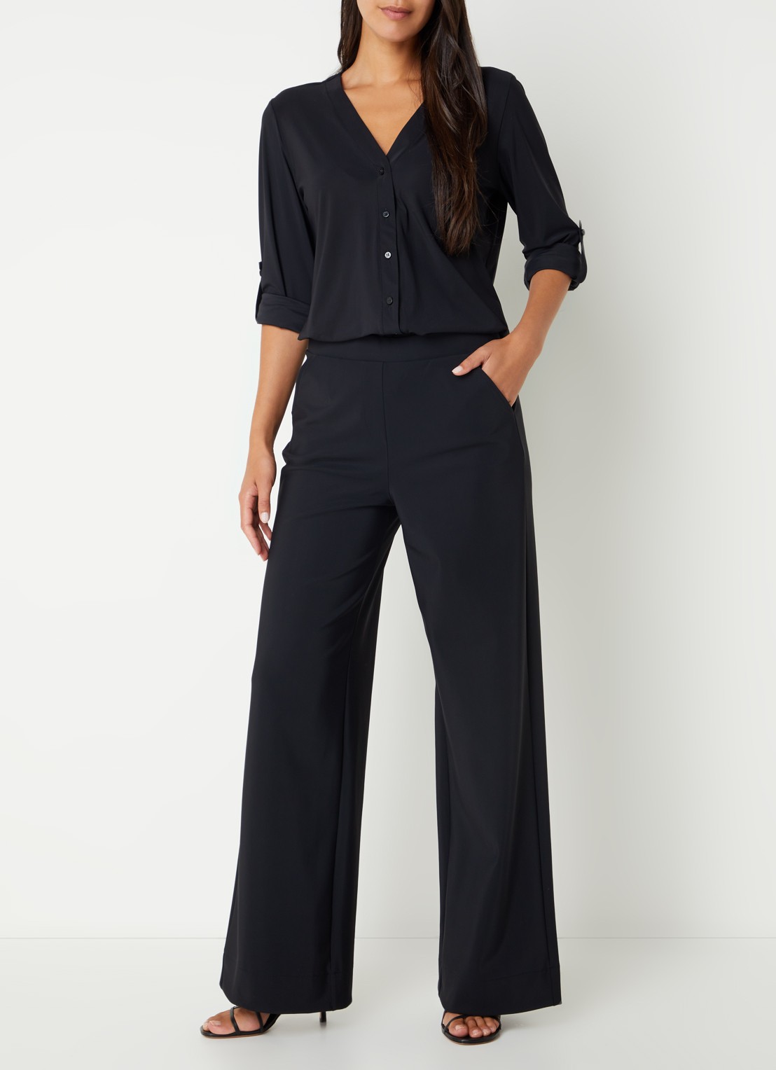 Studio Anneloes Evi blouse van travelstof - voorkant 2 zwart