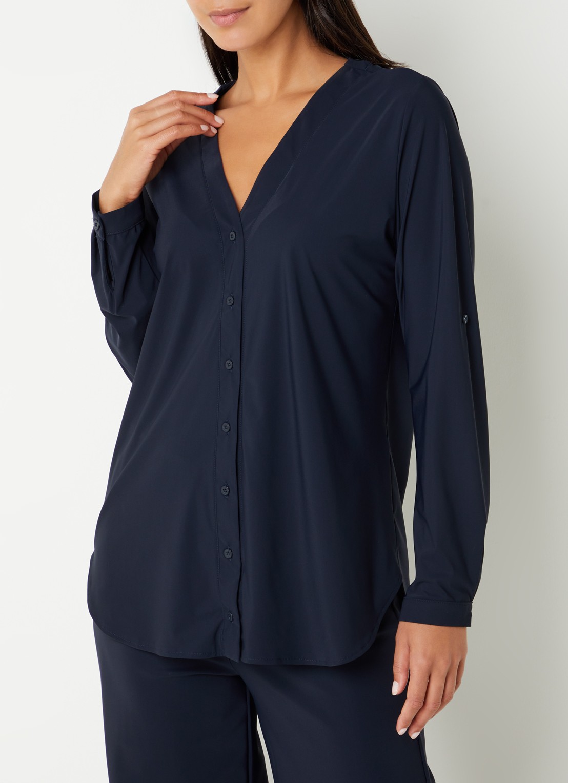 Studio Anneloes Evi blouse van travelstof - detail 3 donkerblauw