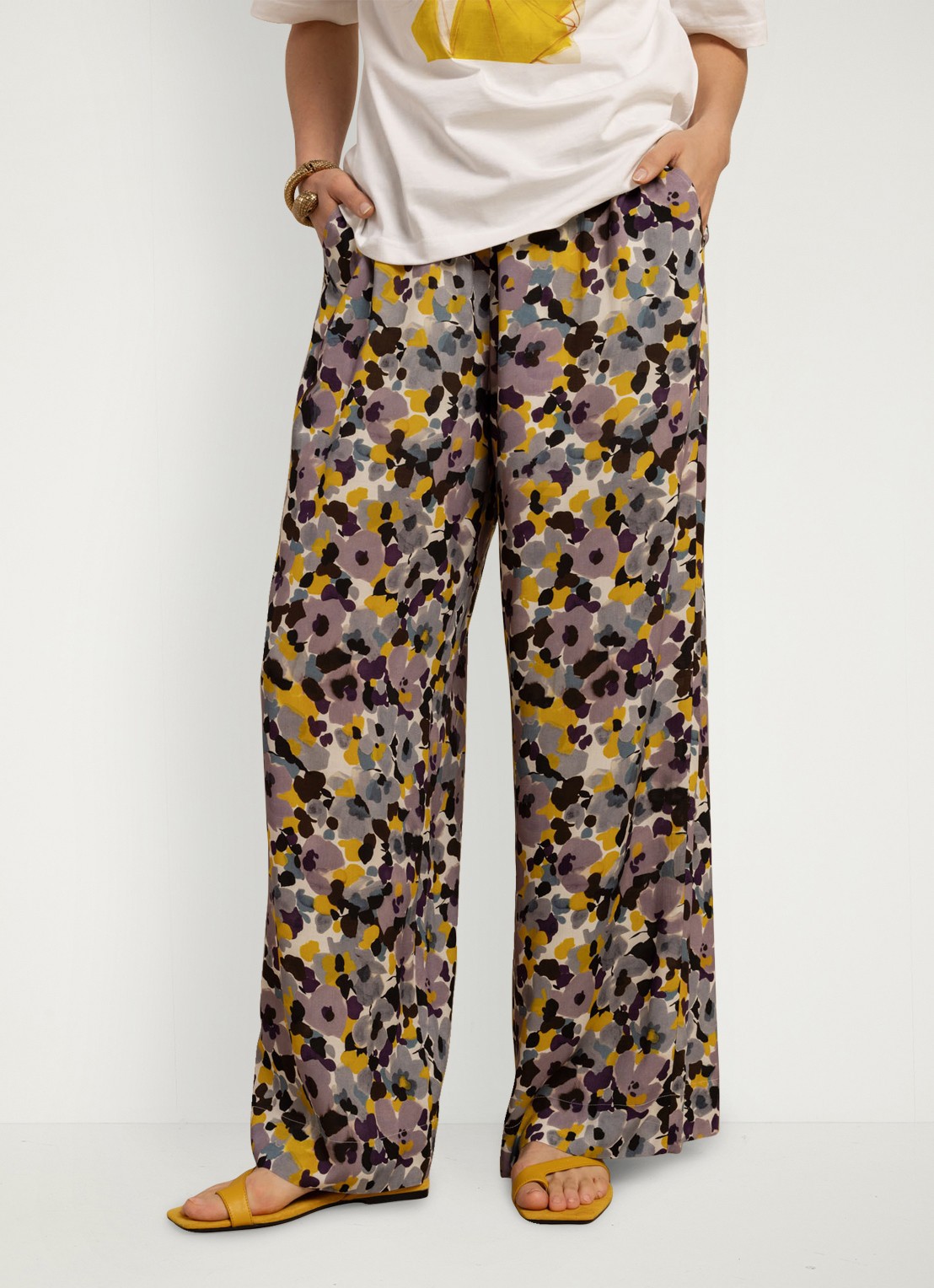 Studio Anneloes Grace high waist wide fit pantalon met bloemenprint - detail multicolor