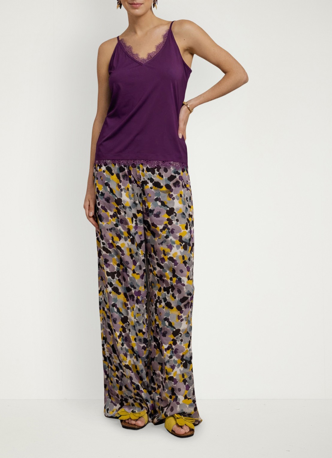 Studio Anneloes Grace high waist wide fit pantalon met bloemenprint - voorkant 5 multicolor