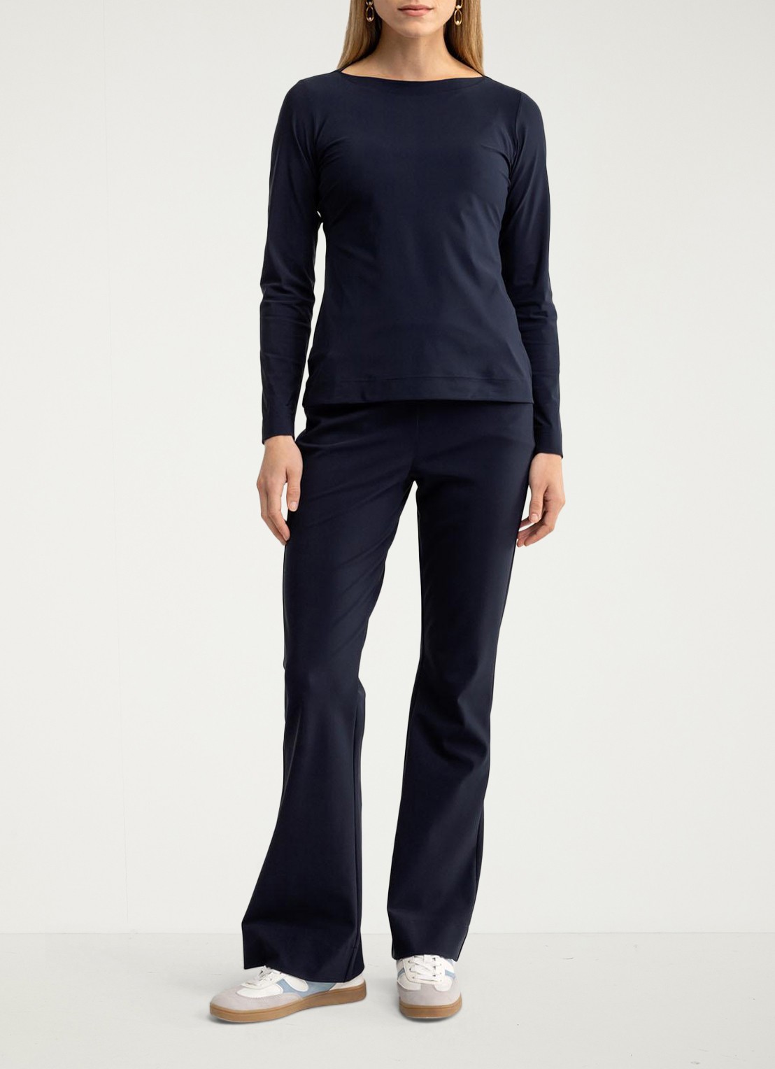 Studio Anneloes High waist flared fit broek met steekzakken - voorkant 3 donkerblauw