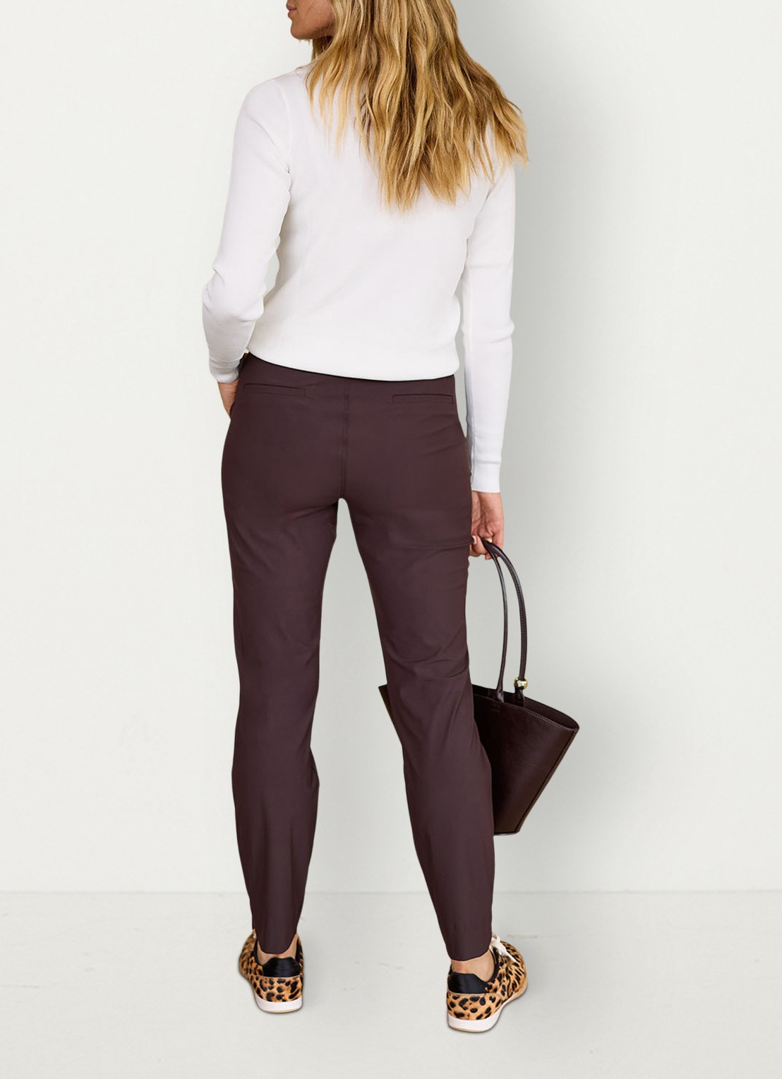 Studio Anneloes High waist tapered fit pantalon met steekzakken - achterkant bruin