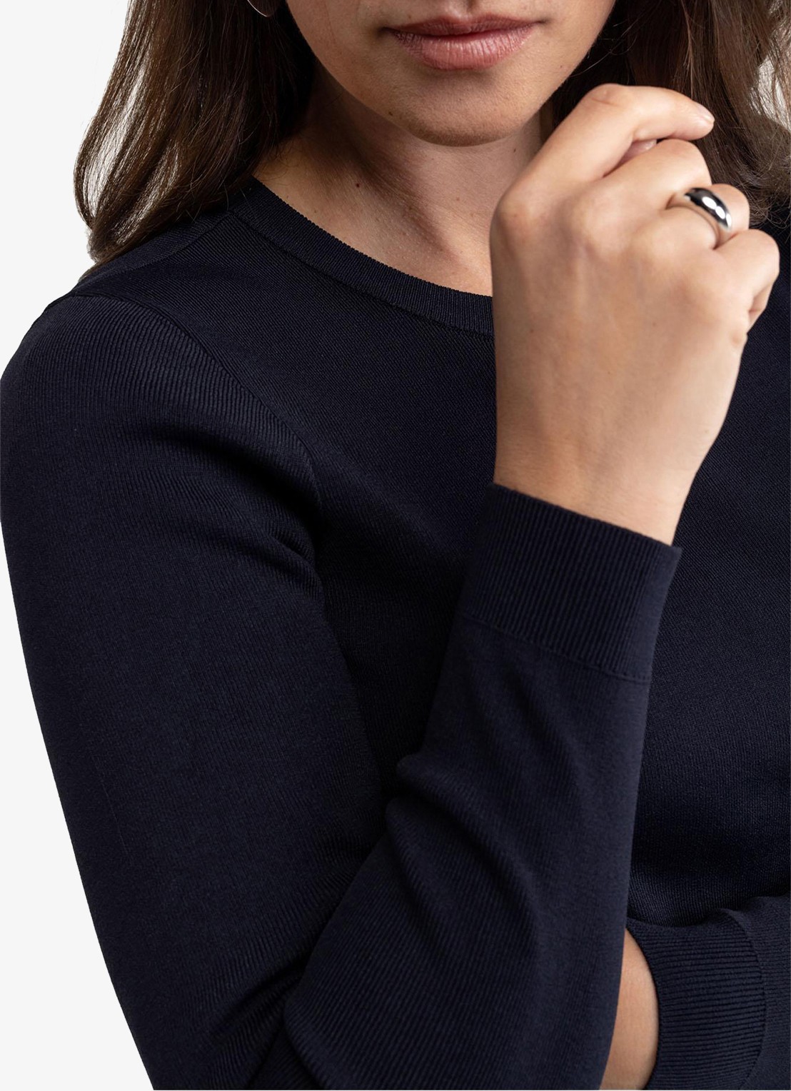 Studio Anneloes Lana fijngebreide pullover met ronde hals - detail 3 donkerblauw