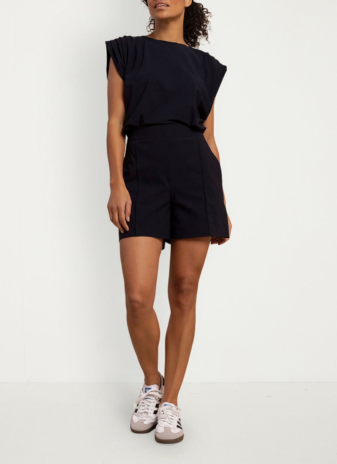Studio Anneloes Leona mouwloze top met plooien - voorkant 4 blauw