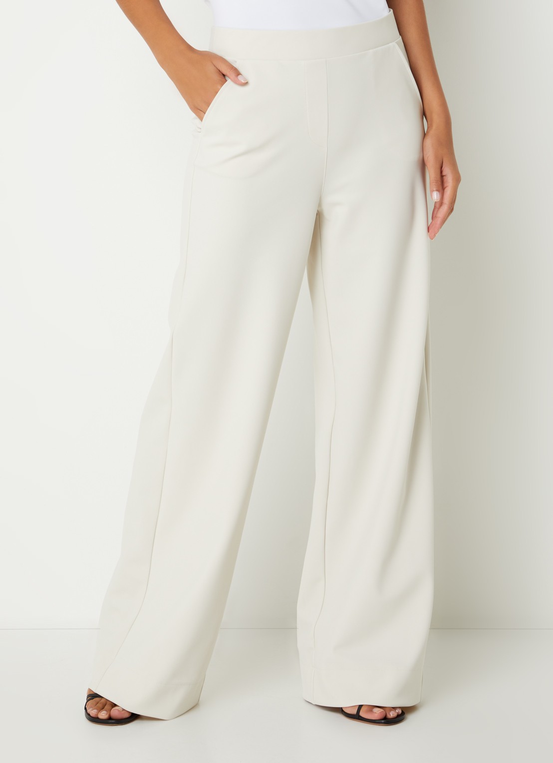 Studio Anneloes Lexie Bonded high waist wide fit pantalon van travelstof  - detail gebroken wit