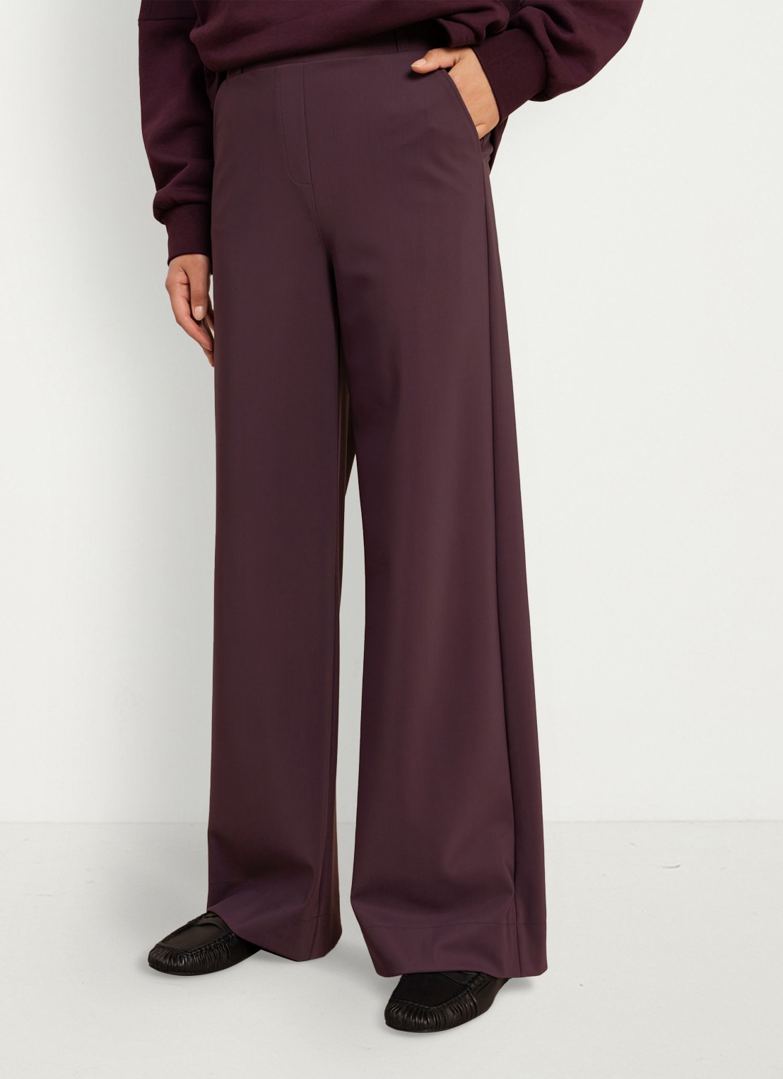Studio Anneloes Lexie bonded trousers - detail 4 aubergine