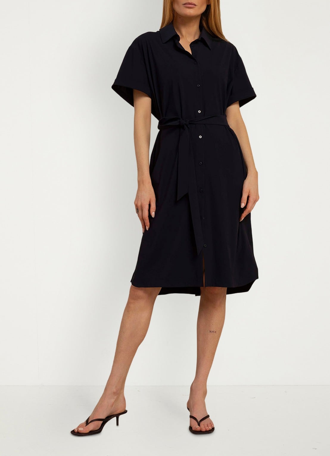 Studio Anneloes Louni midi blousejurk met strikceintuur - voorkant 2 donkerblauw