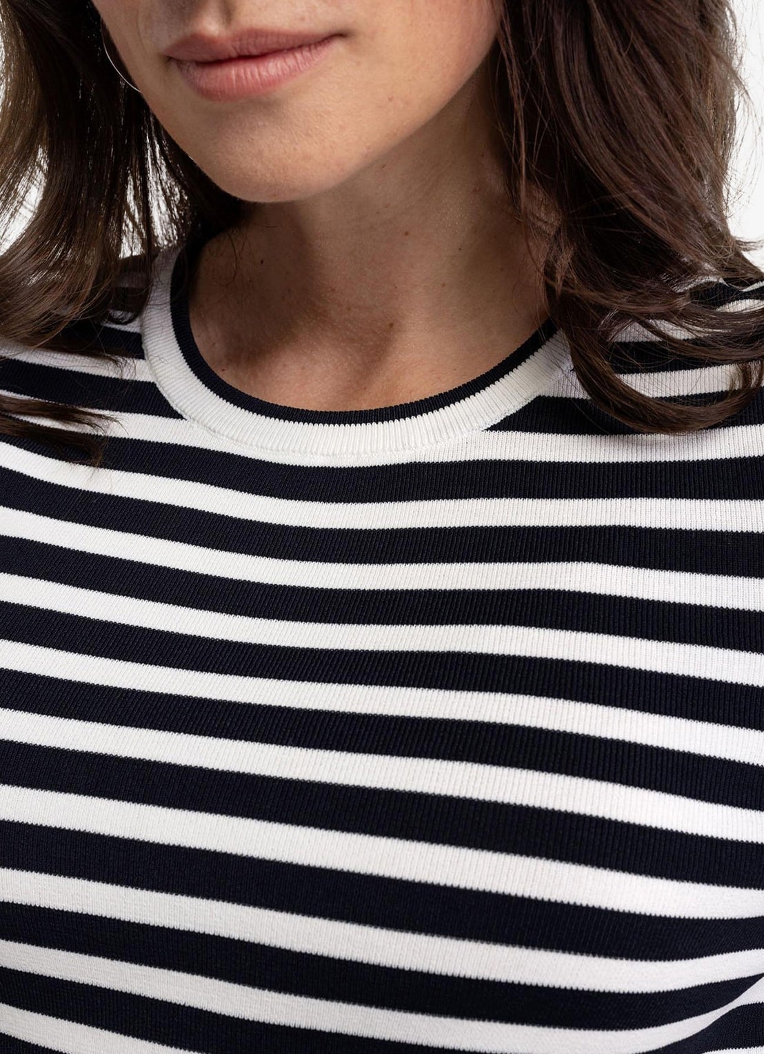 Studio Anneloes Luna longsleeve met streepprint - detail 4 zwart