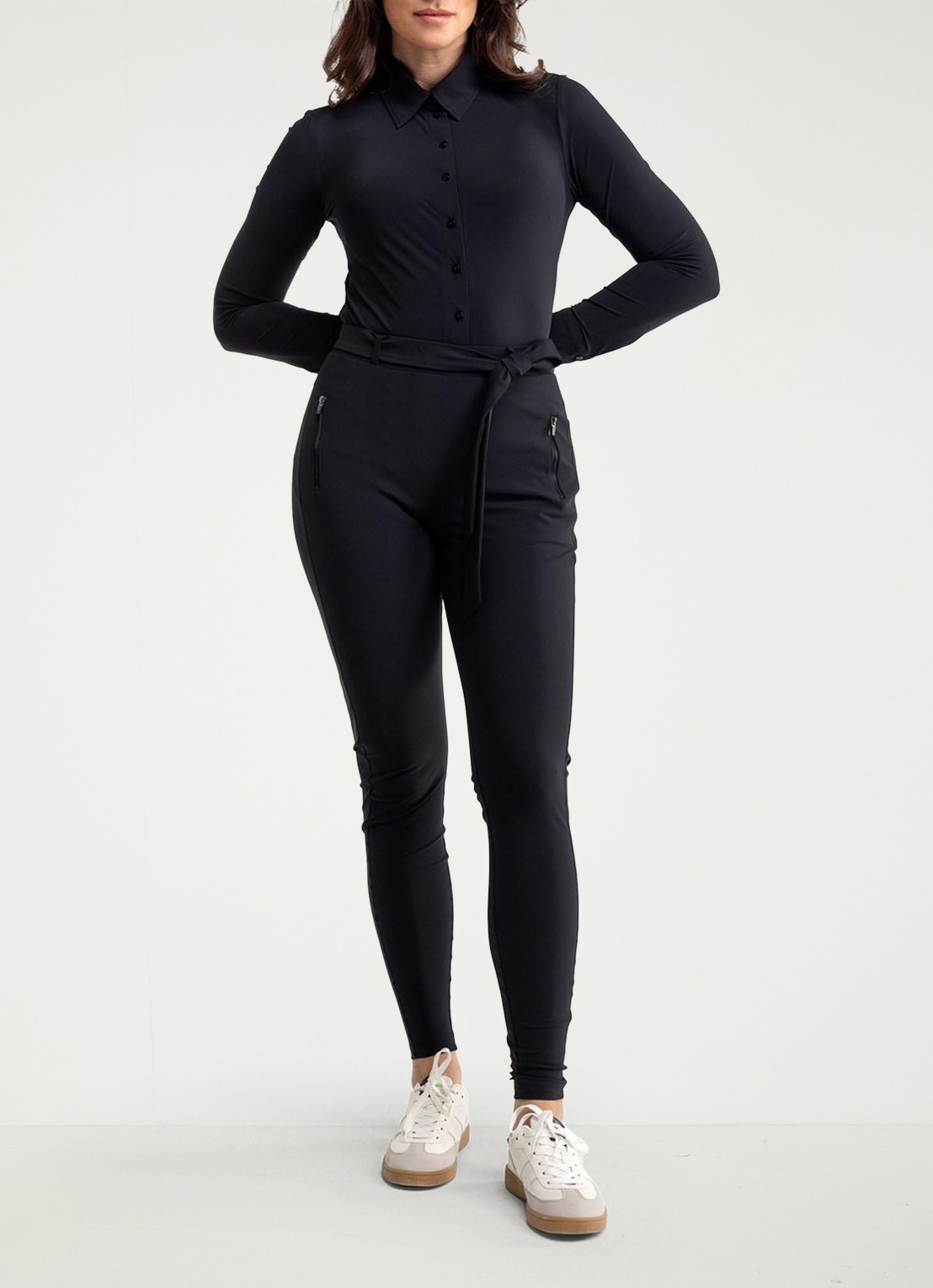 Studio Anneloes Margot high waist skinny fit broek met steekzakken - voorkant 5 zwart
