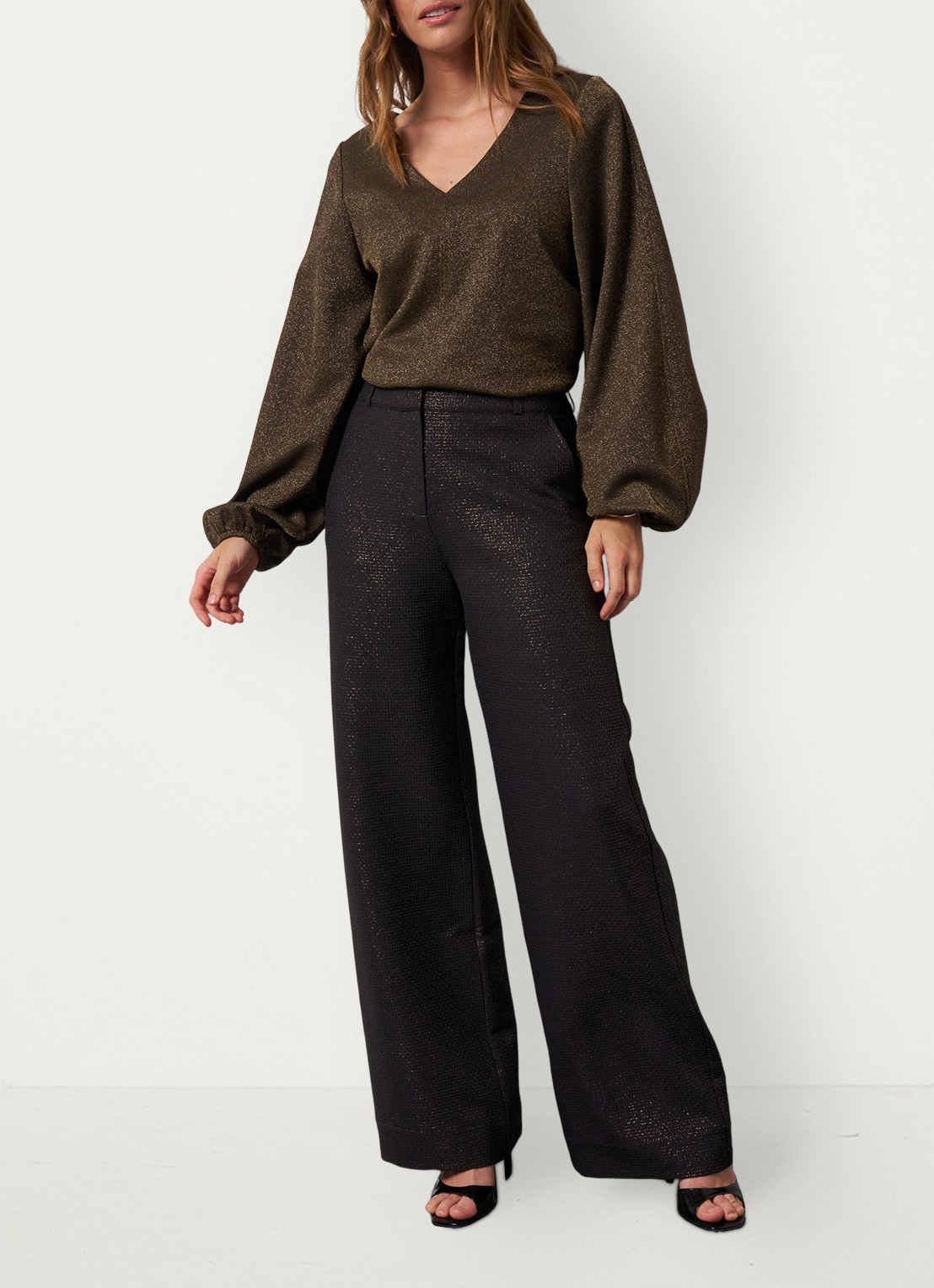 Studio Anneloes Mid waist wide fit pantalon met lurex en steekzakken - voorkant 2 zwart