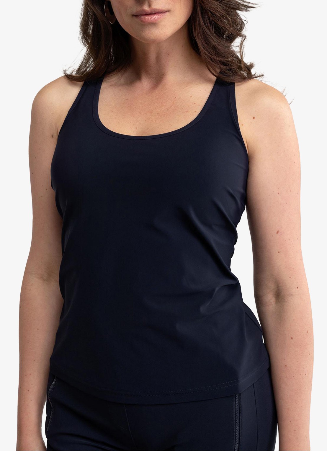 Studio Anneloes Nova tanktop met ronde hals - detail 3 donkerblauw