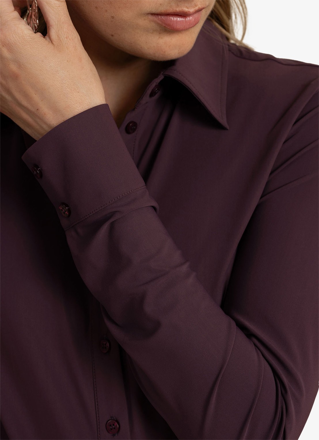 Studio Anneloes Poppy blouse met stretch - detail 5 aubergine